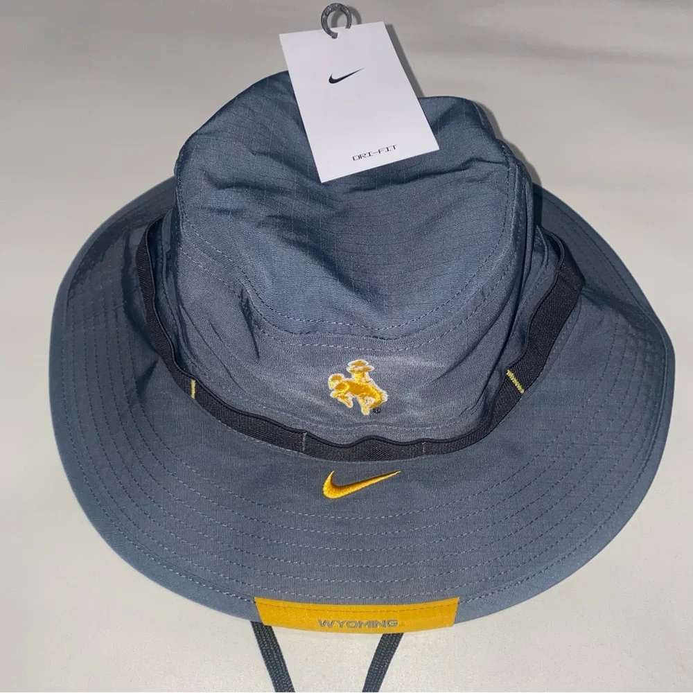 Men's Nike Gray Wyoming Cowboys 2021 Sideline Performance Bucket Hat Sz M/L